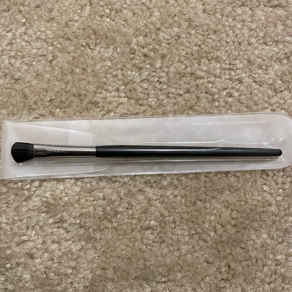 Eye Color Brush